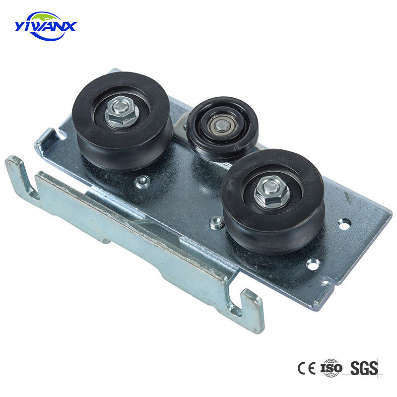 50 एन खोलने का बल स्वचालित स्लाइडिंग डोर ऑपरेटर 1400rpm मोटर गति 90° खोलने का कोण